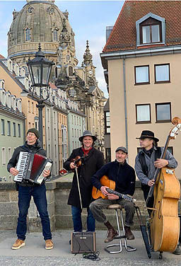 Krambambuli spielt zum Tanz